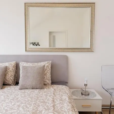 Queen Flat In Old Town With Castle View Daire *