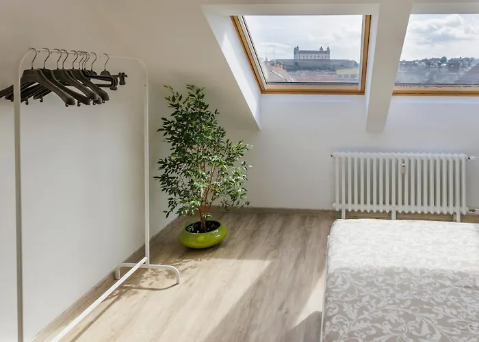 Queen Flat In Old Town With Castle View Apartmán