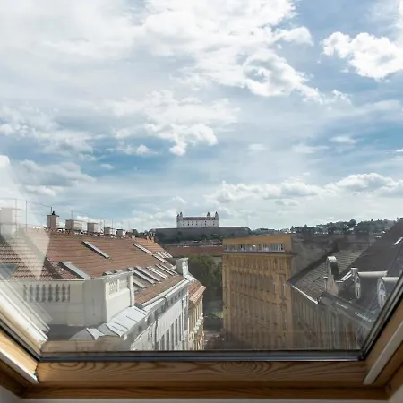 Queen Flat In Old Town With Castle View Apartamento