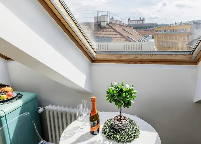 Queen Flat In Old Town With Castle View Apartamento Bratislava